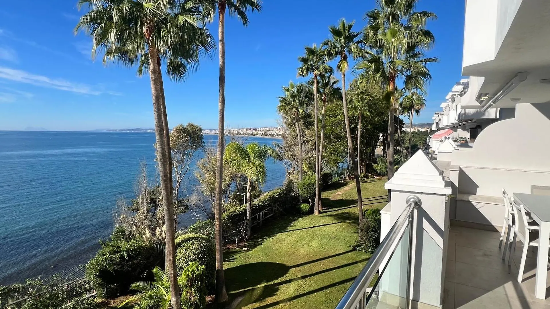 Estepona Beach Front Apartment With Stunning Sea Views