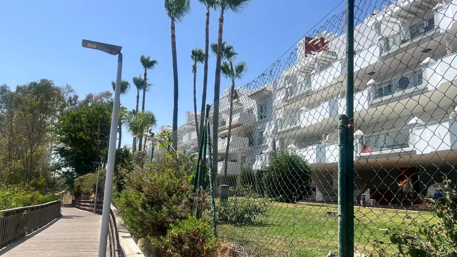 Estepona Beach Front Apartment With Stunning Sea Views 0*,
