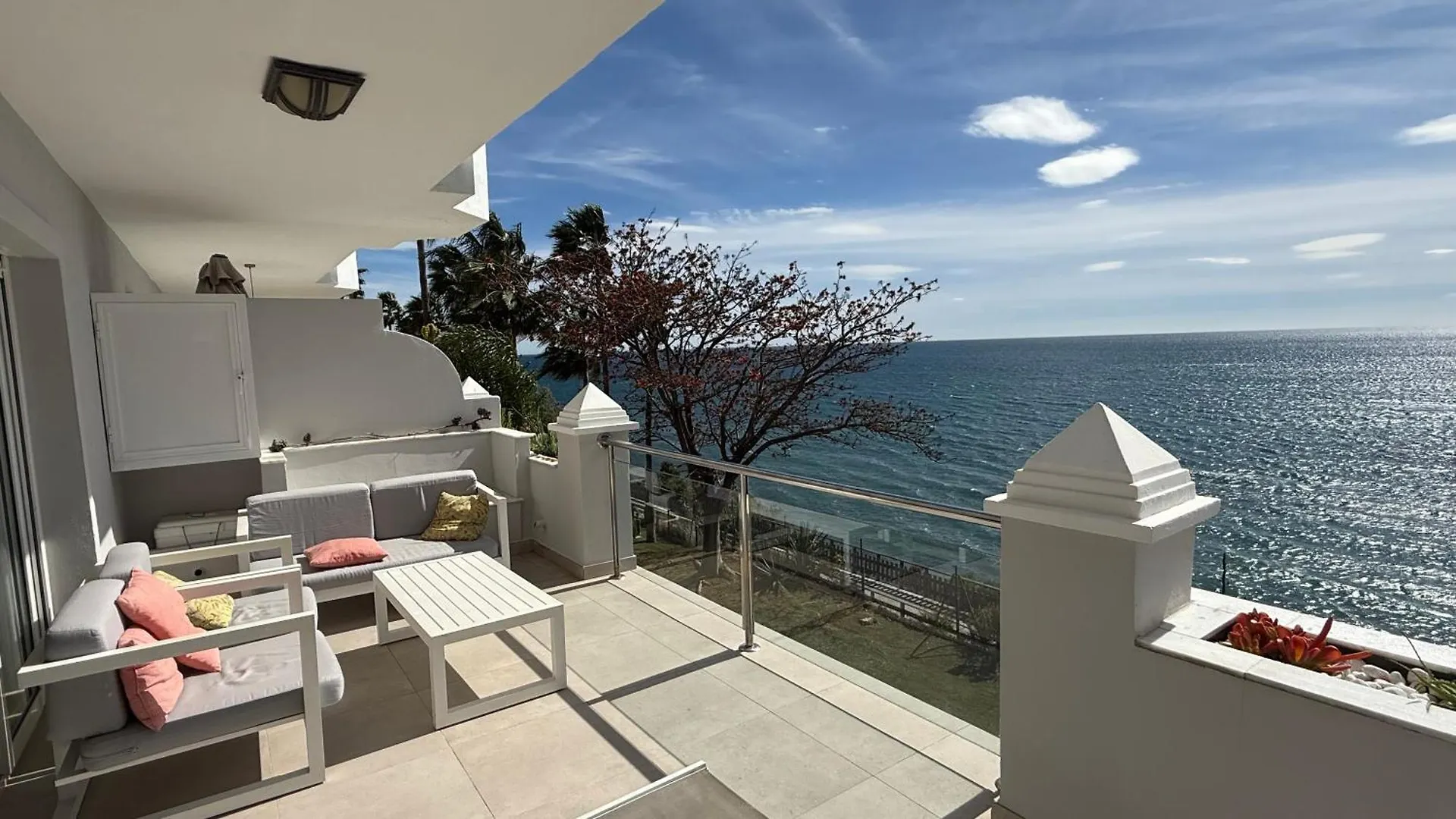 Estepona Beach Front Apartment With Stunning Sea Views