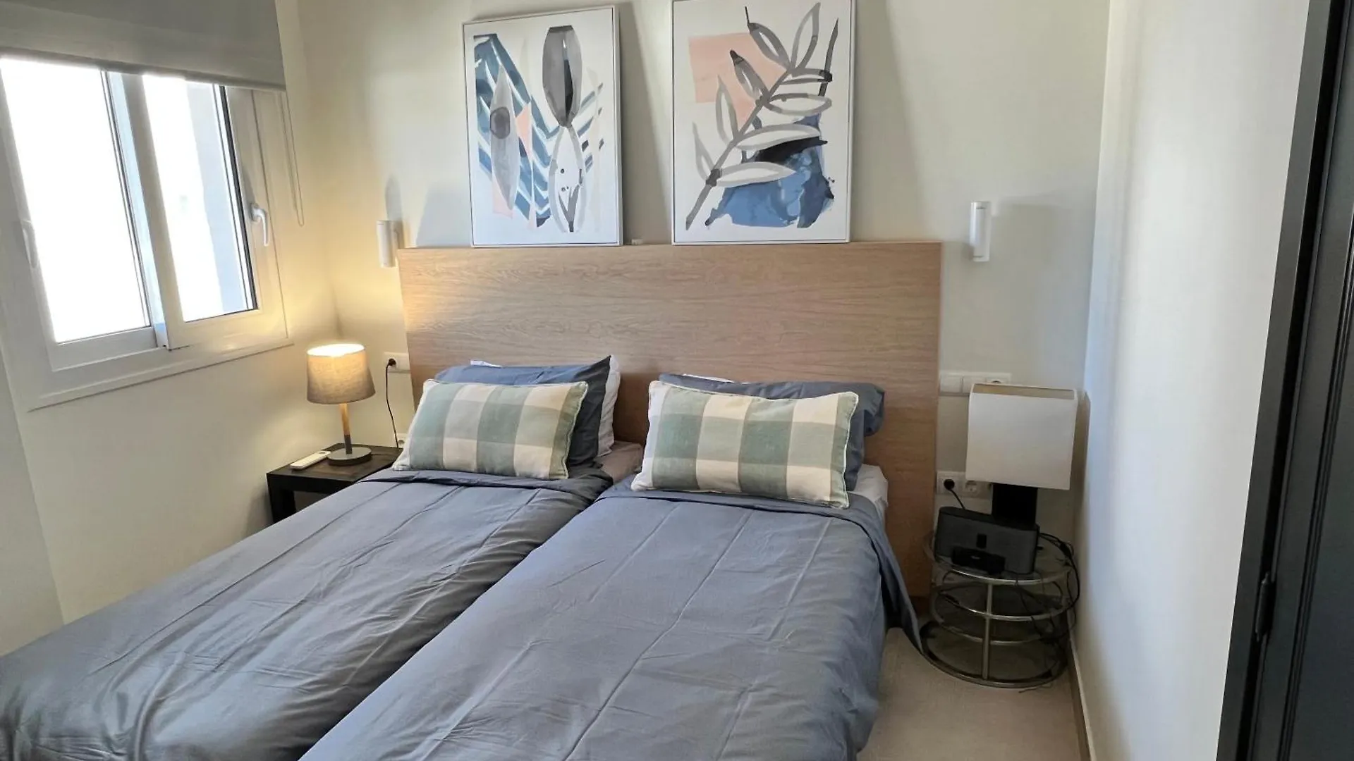 Estepona Beach Front Apartment With Stunning Sea Views Španělsko