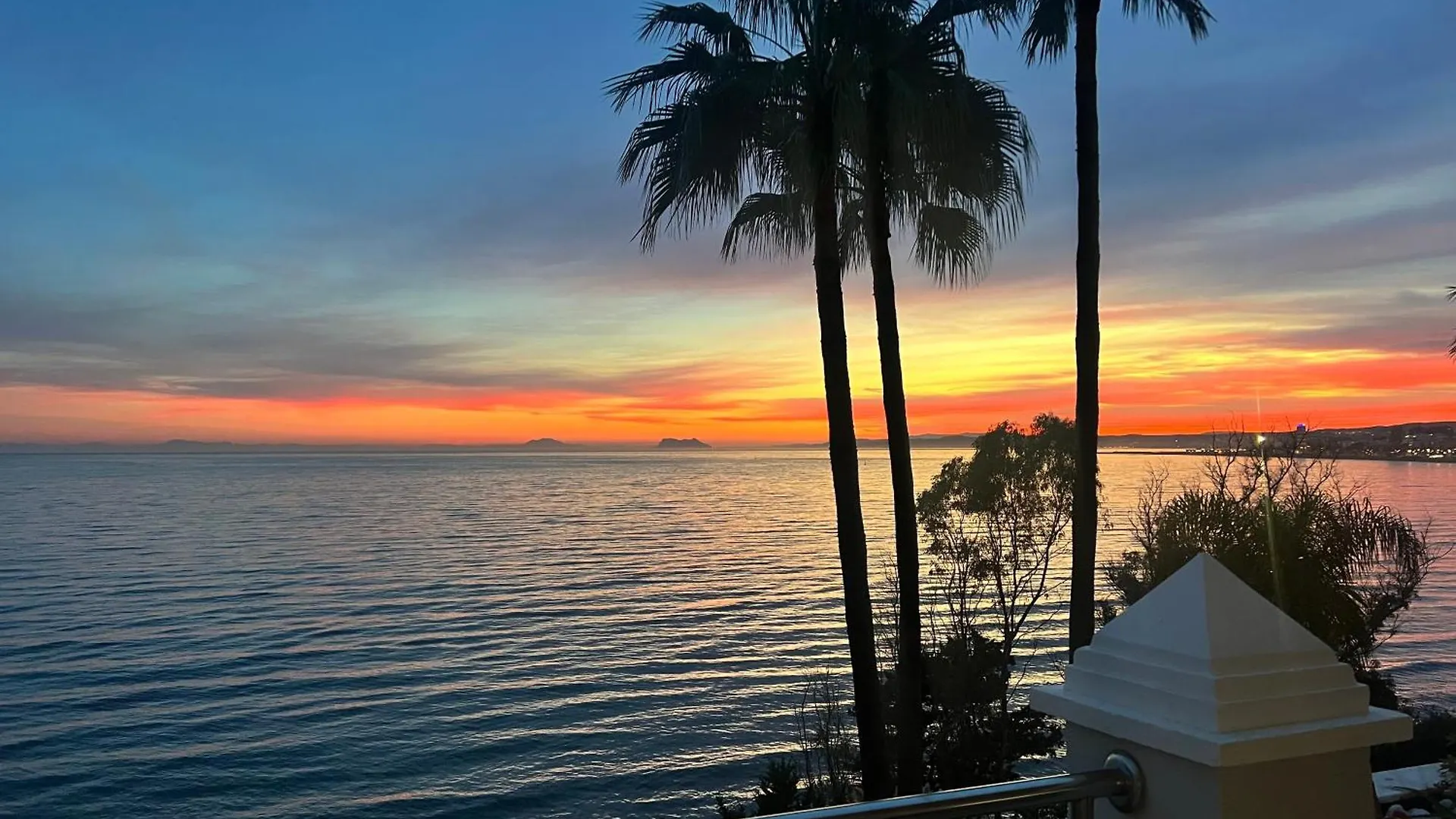 Estepona Beach Front Apartment With Stunning Sea Views 0*,  Španělsko