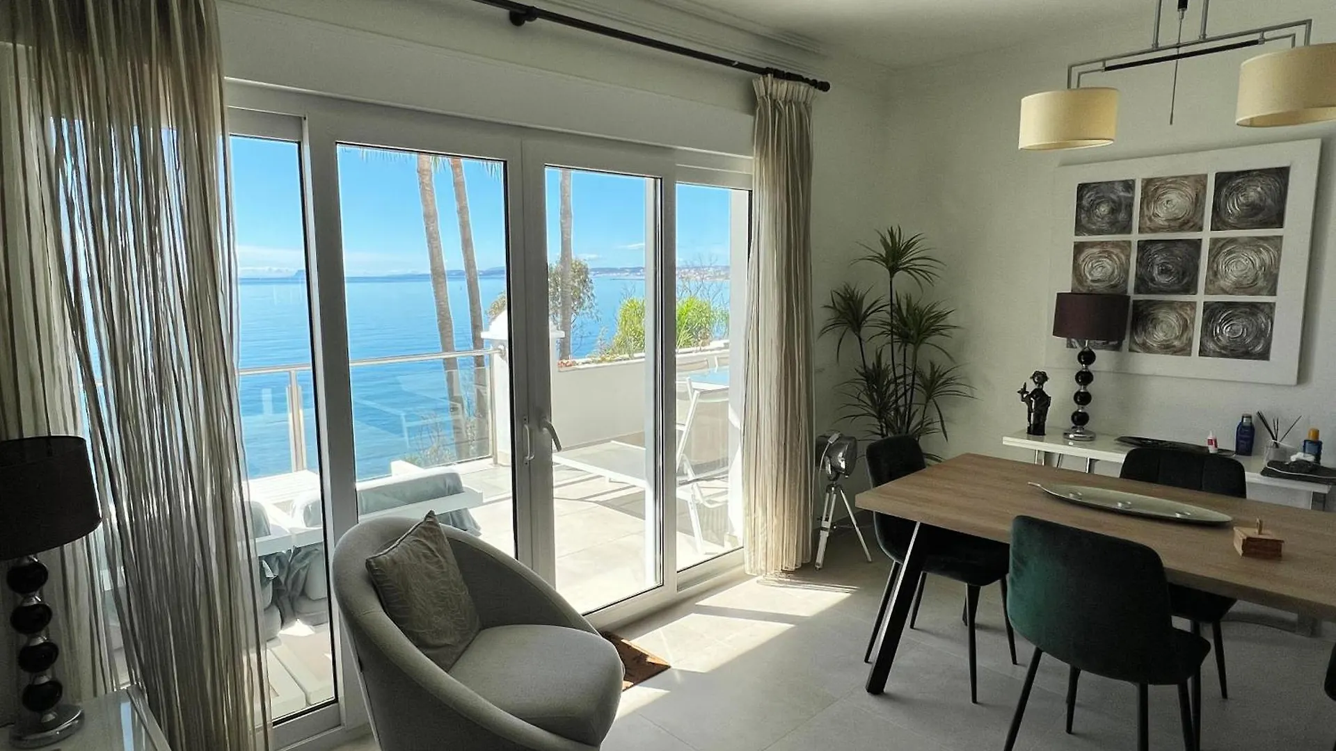 Estepona Beach Front Apartment With Stunning Sea Views